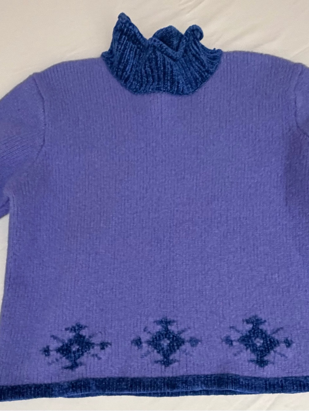 Field Gear ultimate cozy vintage vibe! 💜 Heavyweight wool knit sweater
